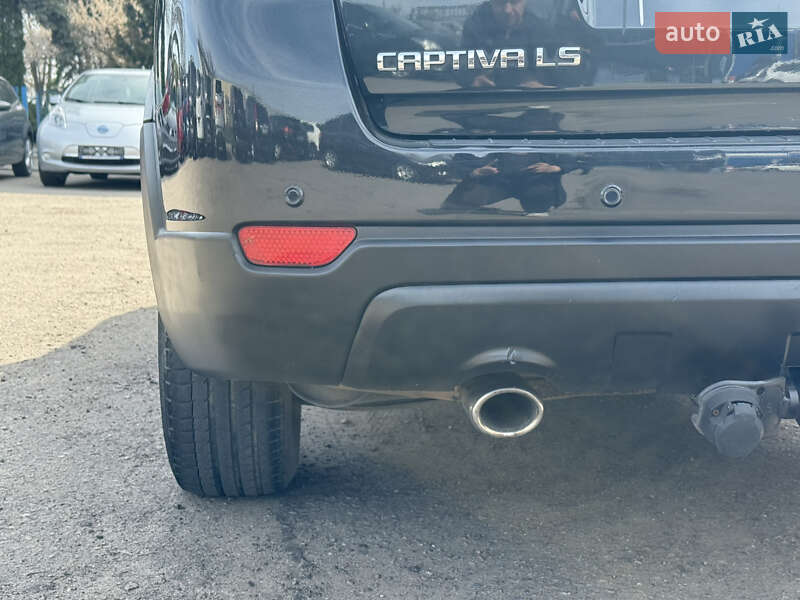 Внедорожник / Кроссовер Chevrolet Captiva 2010 в Ровно