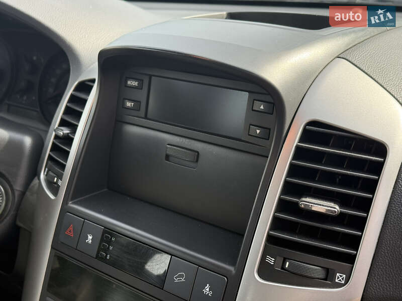 Внедорожник / Кроссовер Chevrolet Captiva 2010 в Ровно