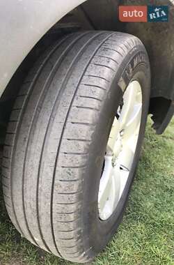 Позашляховик / Кросовер Chevrolet Captiva 2011 в 