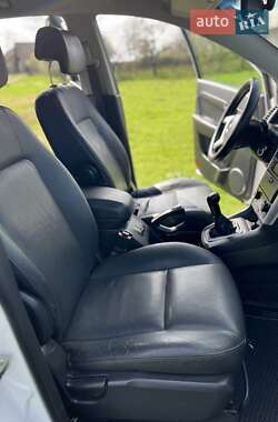 Позашляховик / Кросовер Chevrolet Captiva 2009 в 