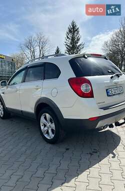 Внедорожник / Кроссовер Chevrolet Captiva 2011 в 