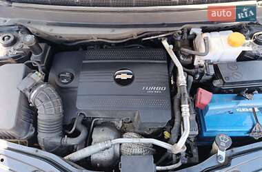 Позашляховик / Кросовер Chevrolet Captiva 2011 в 