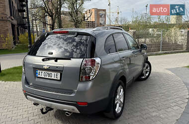 Позашляховик / Кросовер Chevrolet Captiva 2011 в 