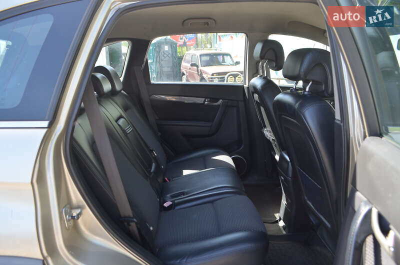 Внедорожник / Кроссовер Chevrolet Captiva 2008 в Киеве