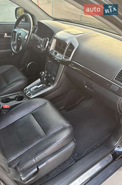 Позашляховик / Кросовер Chevrolet Captiva 2013 в 