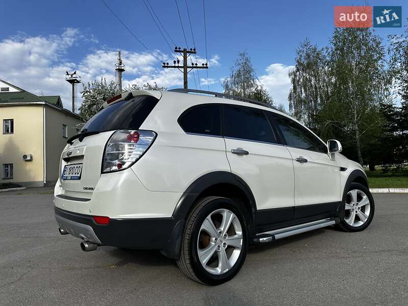 Позашляховик / Кросовер Chevrolet Captiva 2011 в Полтаві