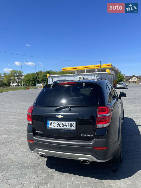 Внедорожник / Кроссовер Chevrolet Captiva 2013 в Луцке