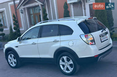 Позашляховик / Кросовер Chevrolet Captiva 2011 в 