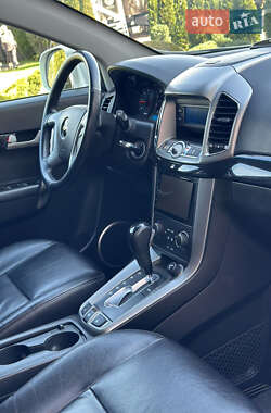 Позашляховик / Кросовер Chevrolet Captiva 2011 в 