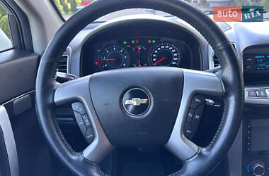 Позашляховик / Кросовер Chevrolet Captiva 2011 в 