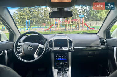 Позашляховик / Кросовер Chevrolet Captiva 2011 в 