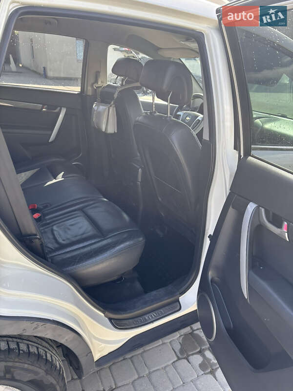 Позашляховик / Кросовер Chevrolet Captiva 2010 в Борщеві