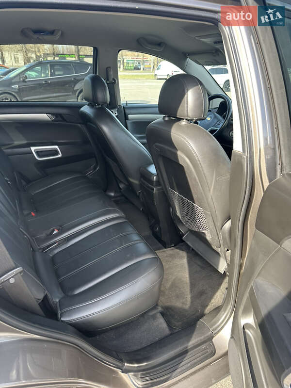 Позашляховик / Кросовер Chevrolet Captiva 2012 в Києві