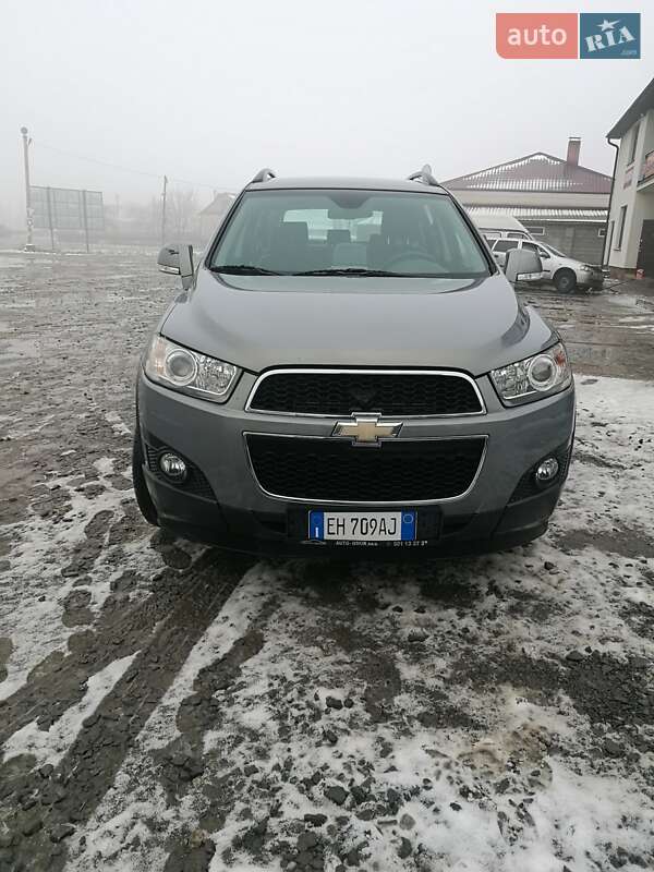 Внедорожник / Кроссовер Chevrolet Captiva 2011 в Шумске