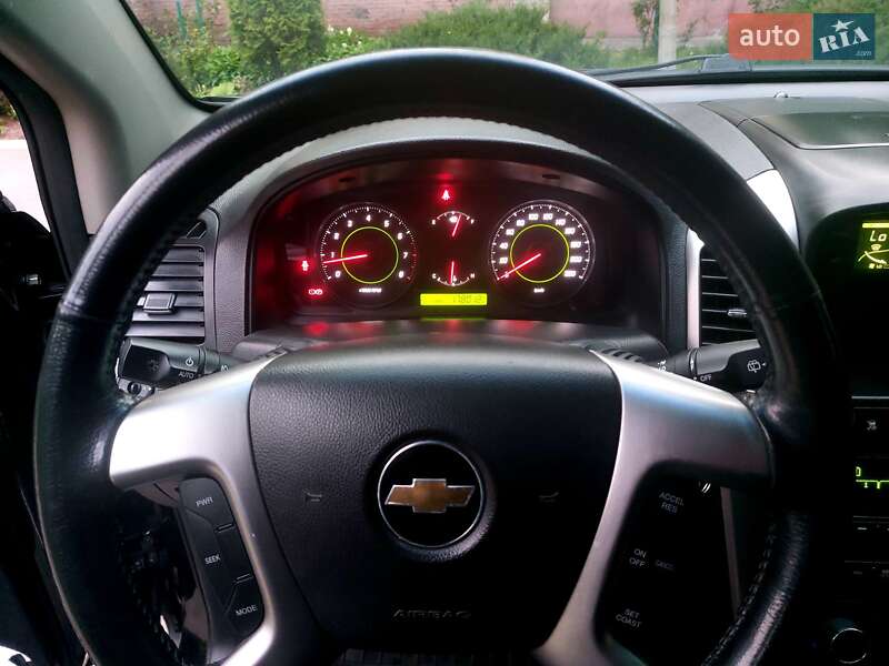 Внедорожник / Кроссовер Chevrolet Captiva 2010 в Чернигове