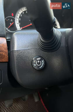 Позашляховик / Кросовер Chevrolet Captiva 2007 в 