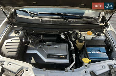 Позашляховик / Кросовер Chevrolet Captiva 2007 в 