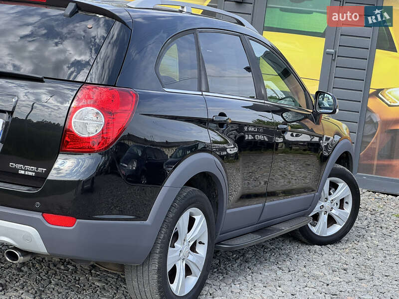 Внедорожник / Кроссовер Chevrolet Captiva 2011 в Стрые