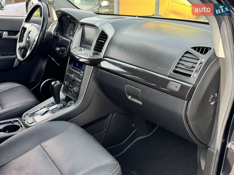 Внедорожник / Кроссовер Chevrolet Captiva 2011 в Стрые