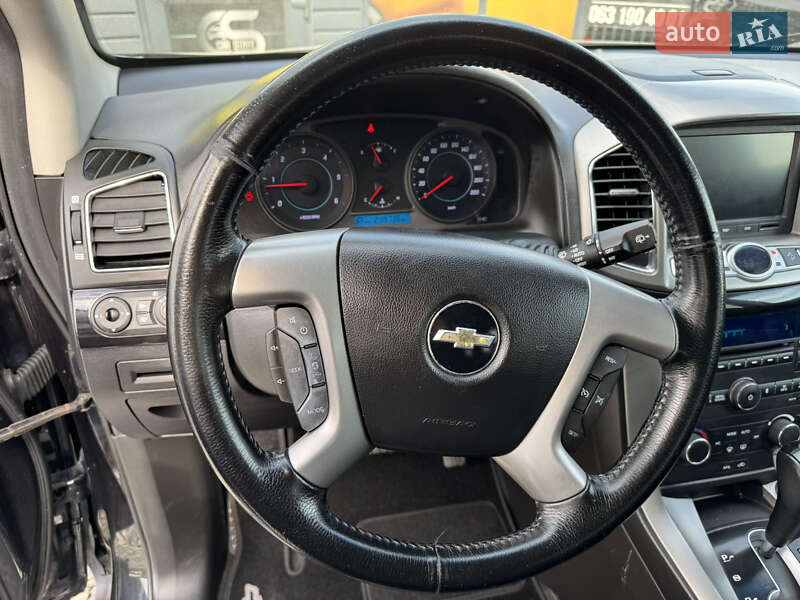 Внедорожник / Кроссовер Chevrolet Captiva 2011 в Стрые