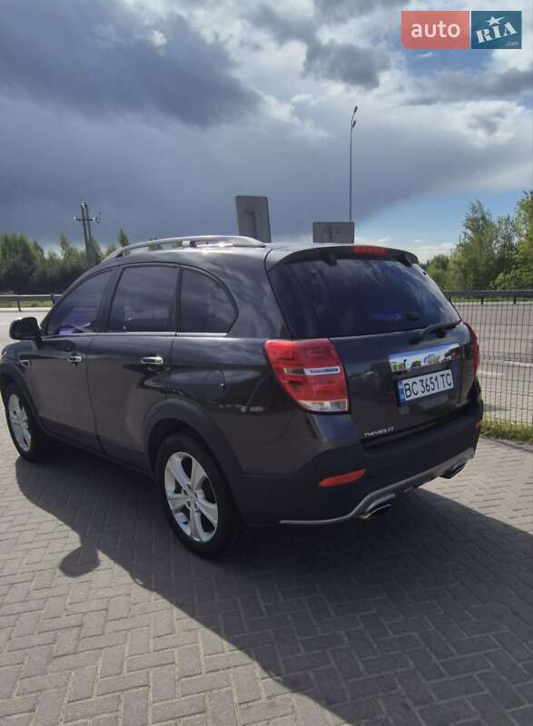 Внедорожник / Кроссовер Chevrolet Captiva 2013 в Житомире