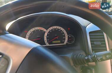 Позашляховик / Кросовер Chevrolet Captiva 2008 в 