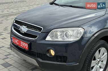 Позашляховик / Кросовер Chevrolet Captiva 2007 в 