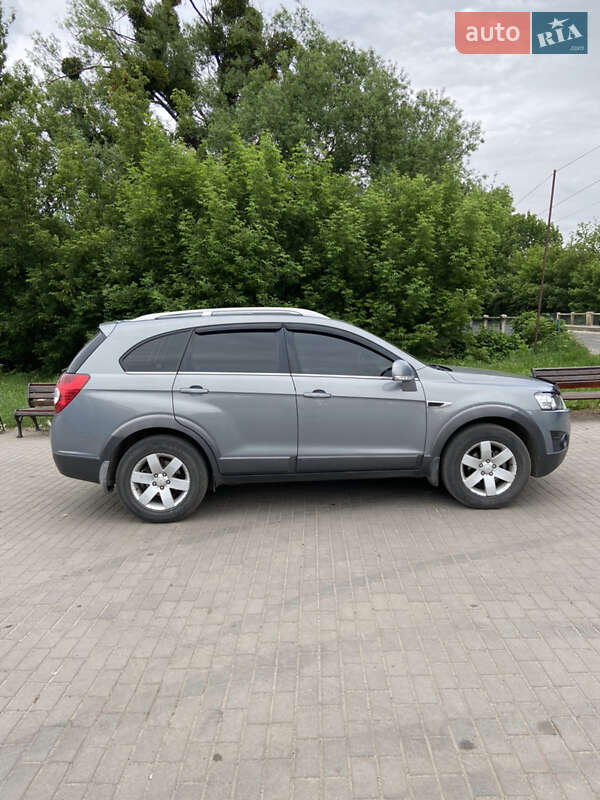Внедорожник / Кроссовер Chevrolet Captiva 2012 в Богодухове
