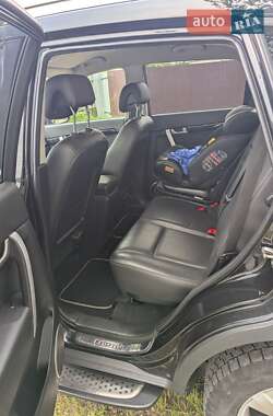 Позашляховик / Кросовер Chevrolet Captiva 2012 в 