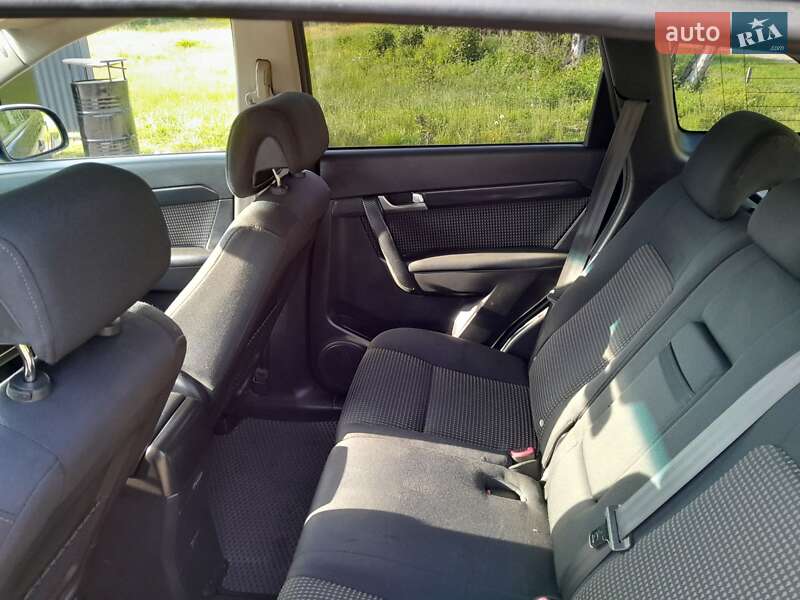 Позашляховик / Кросовер Chevrolet Captiva 2008 в Яворові