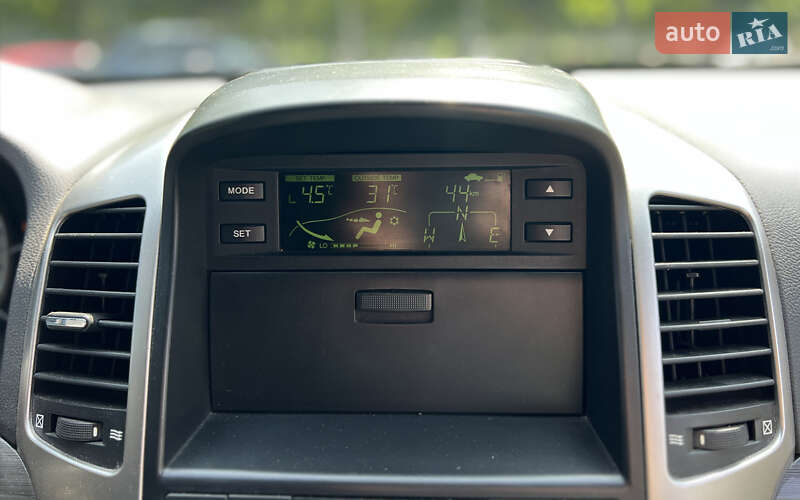 Позашляховик / Кросовер Chevrolet Captiva 2009 в Львові