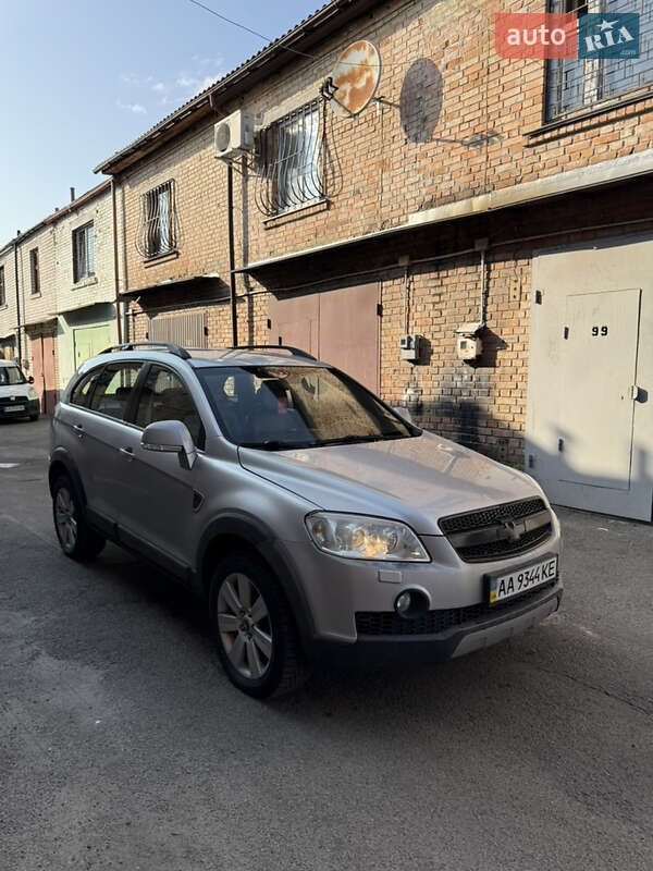 Внедорожник / Кроссовер Chevrolet Captiva 2007 в Киеве