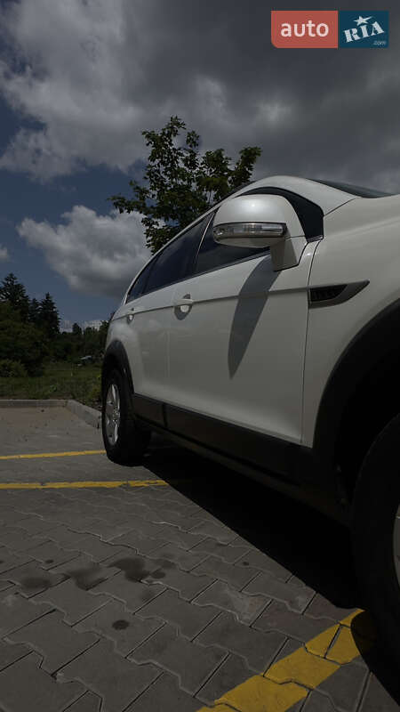 Внедорожник / Кроссовер Chevrolet Captiva 2013 в Хмельницком