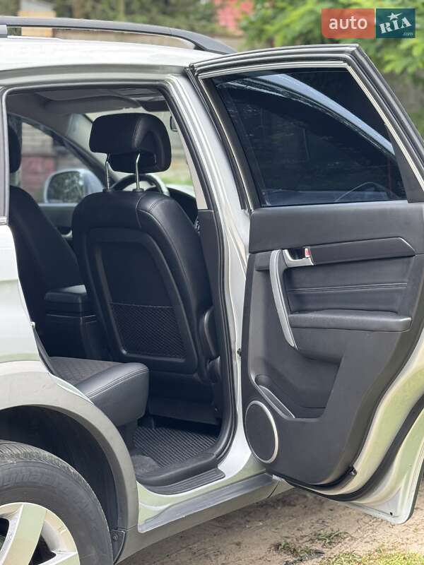 Внедорожник / Кроссовер Chevrolet Captiva 2013 в Ирпене