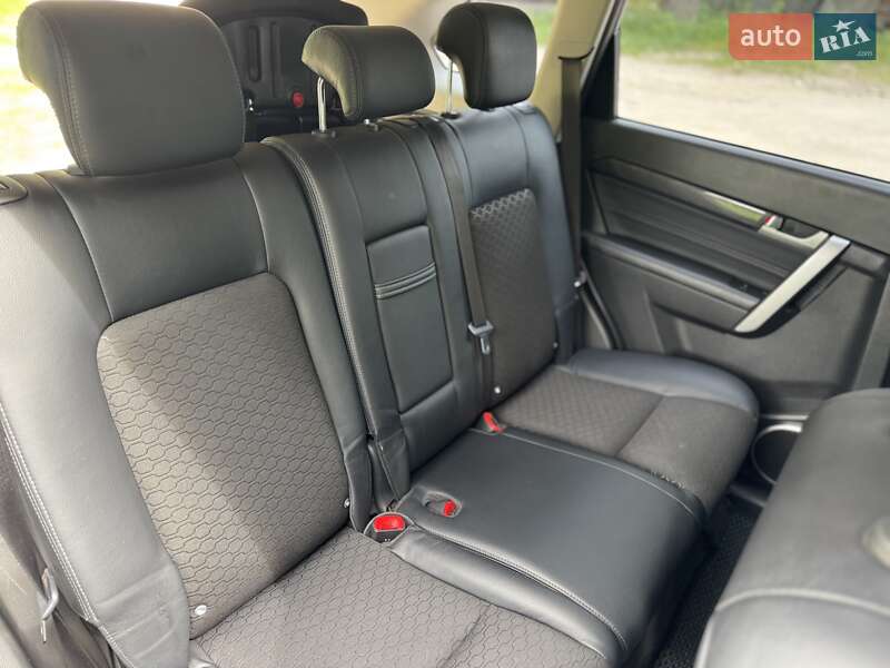 Внедорожник / Кроссовер Chevrolet Captiva 2013 в Ирпене