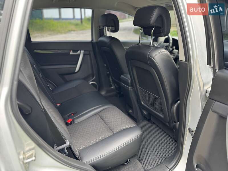 Внедорожник / Кроссовер Chevrolet Captiva 2013 в Ирпене