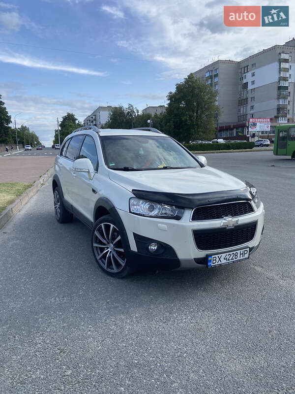 Позашляховик / Кросовер Chevrolet Captiva 2011 в Шепетівці фото 6 Позашляховик / Кросовер Chevrolet Captiva 2011 в Шепетівці