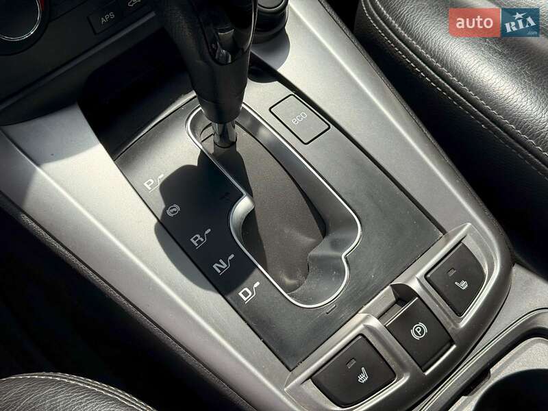 Позашляховик / Кросовер Chevrolet Captiva 2011 в Львові