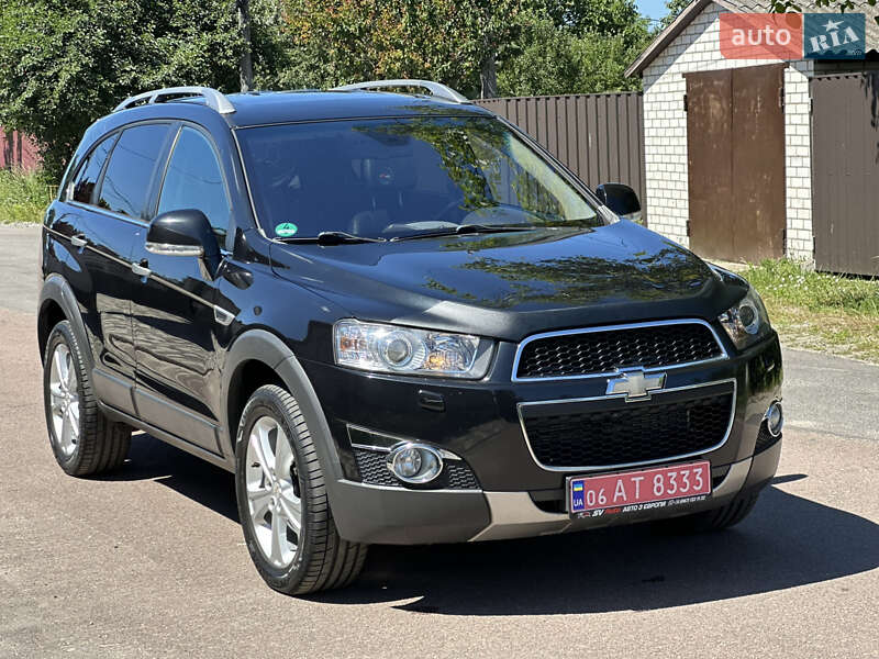 Позашляховик / Кросовер Chevrolet Captiva 2012 в Житомирі