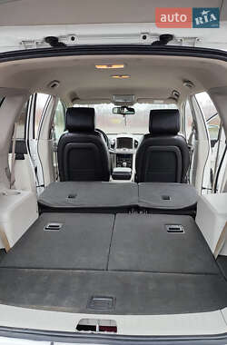 Внедорожник / Кроссовер Chevrolet Captiva 2012 в 