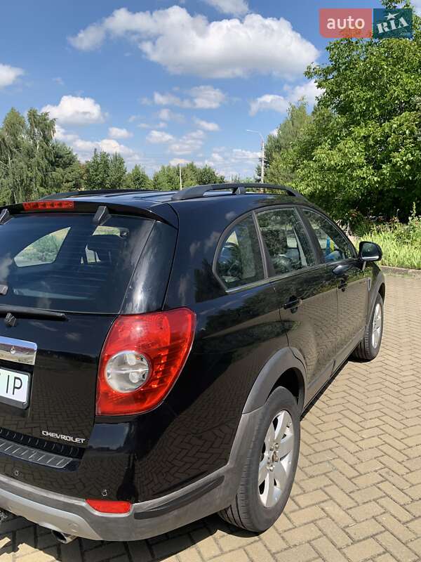 Позашляховик / Кросовер Chevrolet Captiva 2008 в Рівному