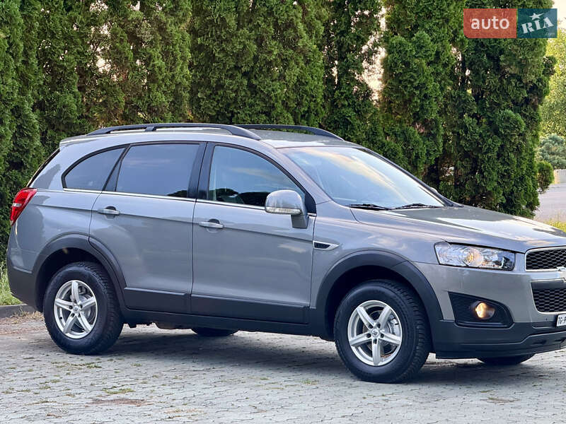 Внедорожник / Кроссовер Chevrolet Captiva 2014 в Дубно