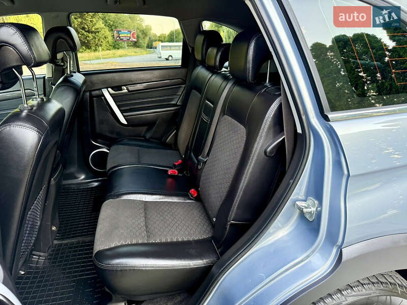 Внедорожник / Кроссовер Chevrolet Captiva 2014 в Дубно