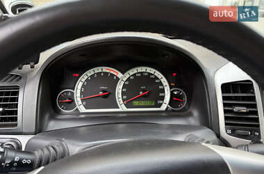 Позашляховик / Кросовер Chevrolet Captiva 2007 в 