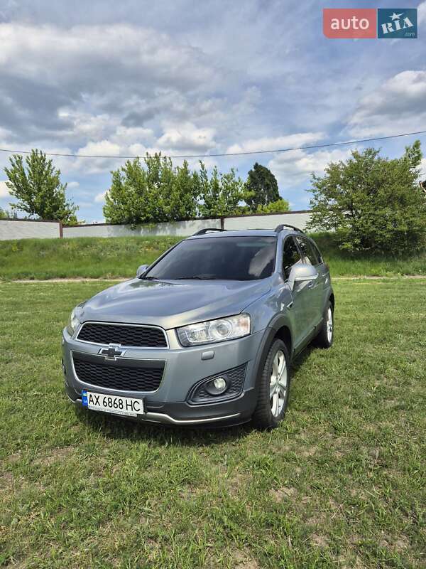 Внедорожник / Кроссовер Chevrolet Captiva 2013 в 