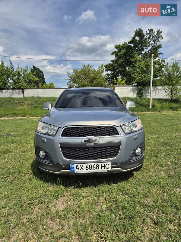 Внедорожник / Кроссовер Chevrolet Captiva 2013 в Харькове