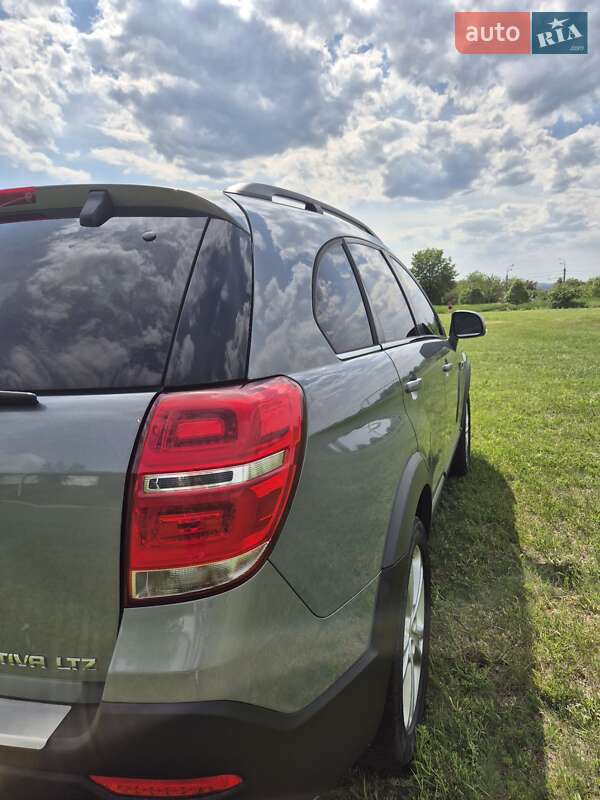 Внедорожник / Кроссовер Chevrolet Captiva 2013 в Харькове