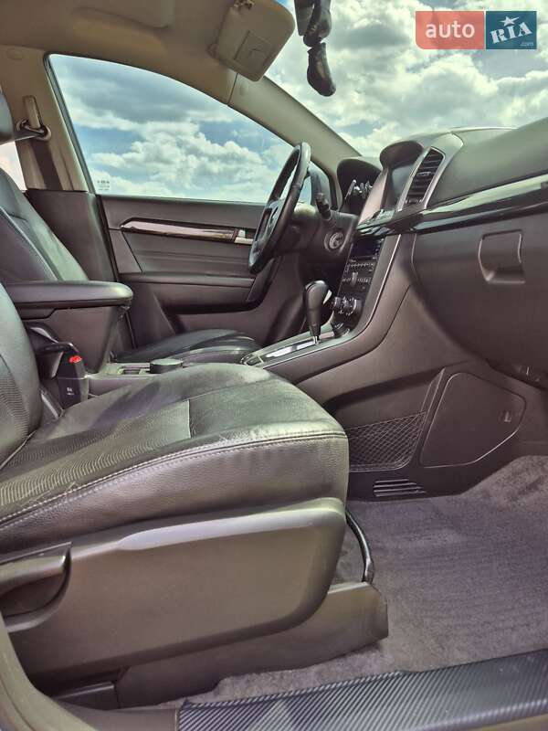 Внедорожник / Кроссовер Chevrolet Captiva 2013 в Харькове