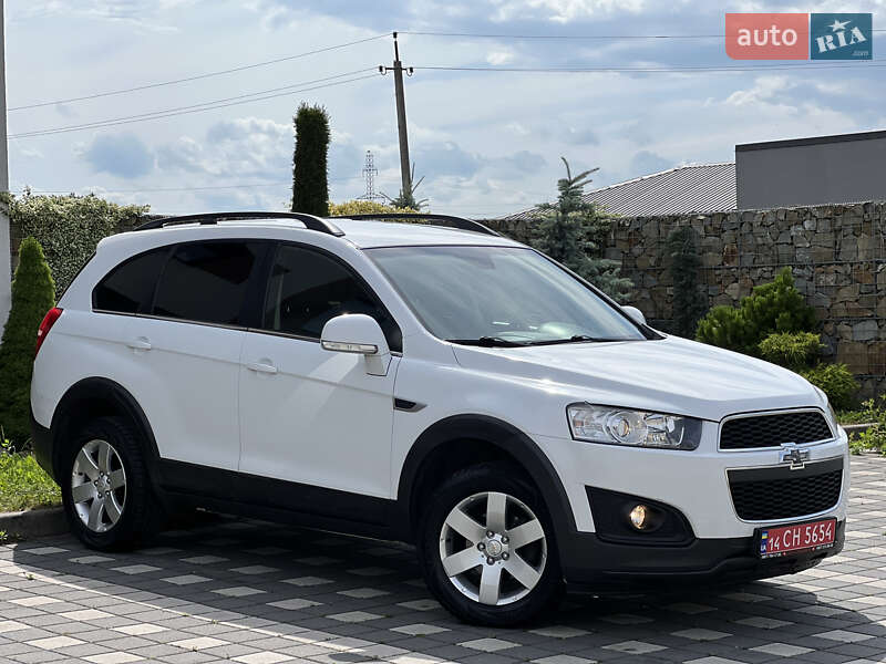 Позашляховик / Кросовер Chevrolet Captiva 2014 в Львові