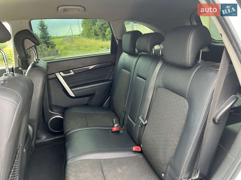 Позашляховик / Кросовер Chevrolet Captiva 2014 в Львові